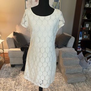 Cream lace dress. Zip up back  size 8/10